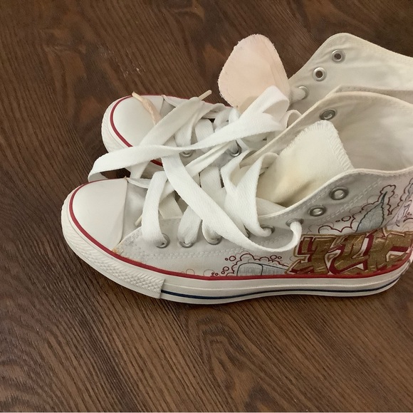 Chuck Taylor Converse Hightop - Picture 10 of 10